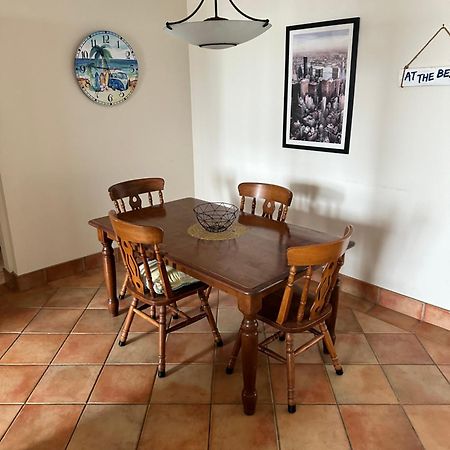 Queensleigh Holiday Apartments Broadbeach Kültér fotó