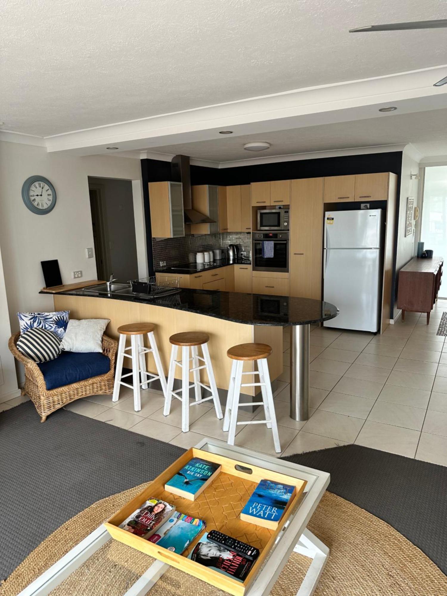 Queensleigh Holiday Apartments Broadbeach Kültér fotó