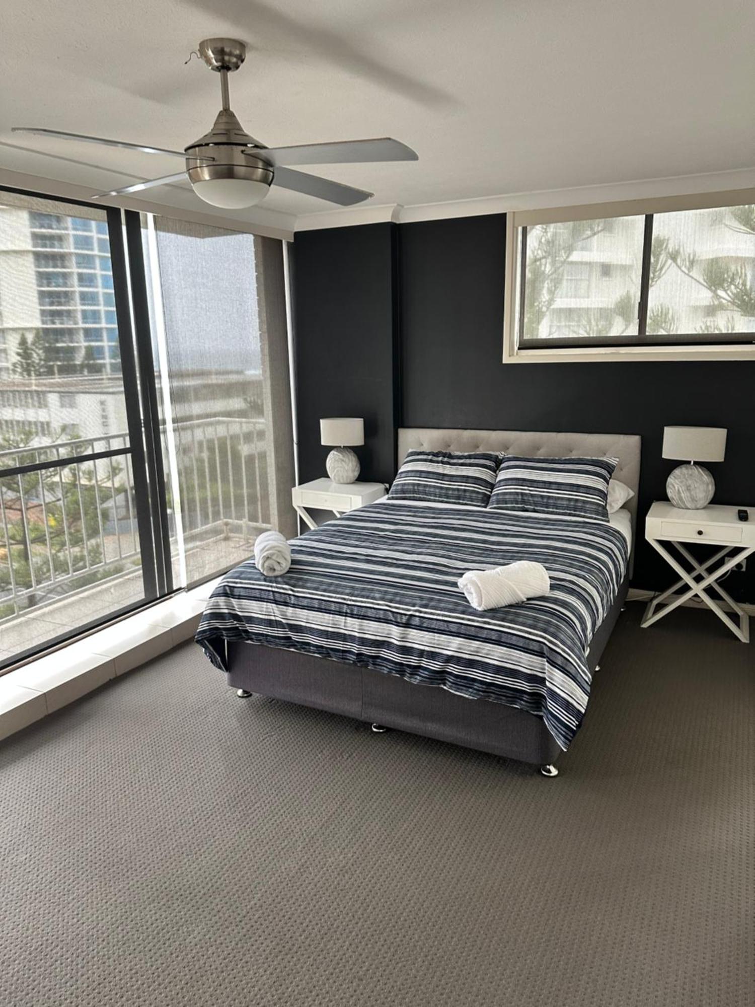 Queensleigh Holiday Apartments Broadbeach Kültér fotó