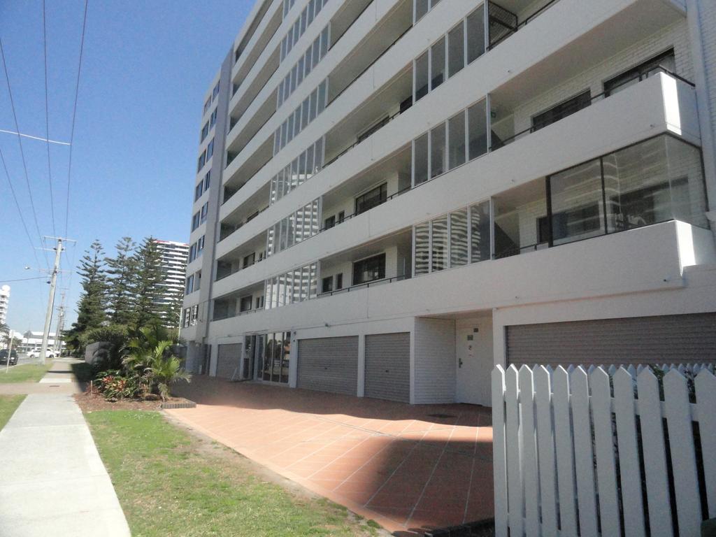 Queensleigh Holiday Apartments Broadbeach Kültér fotó