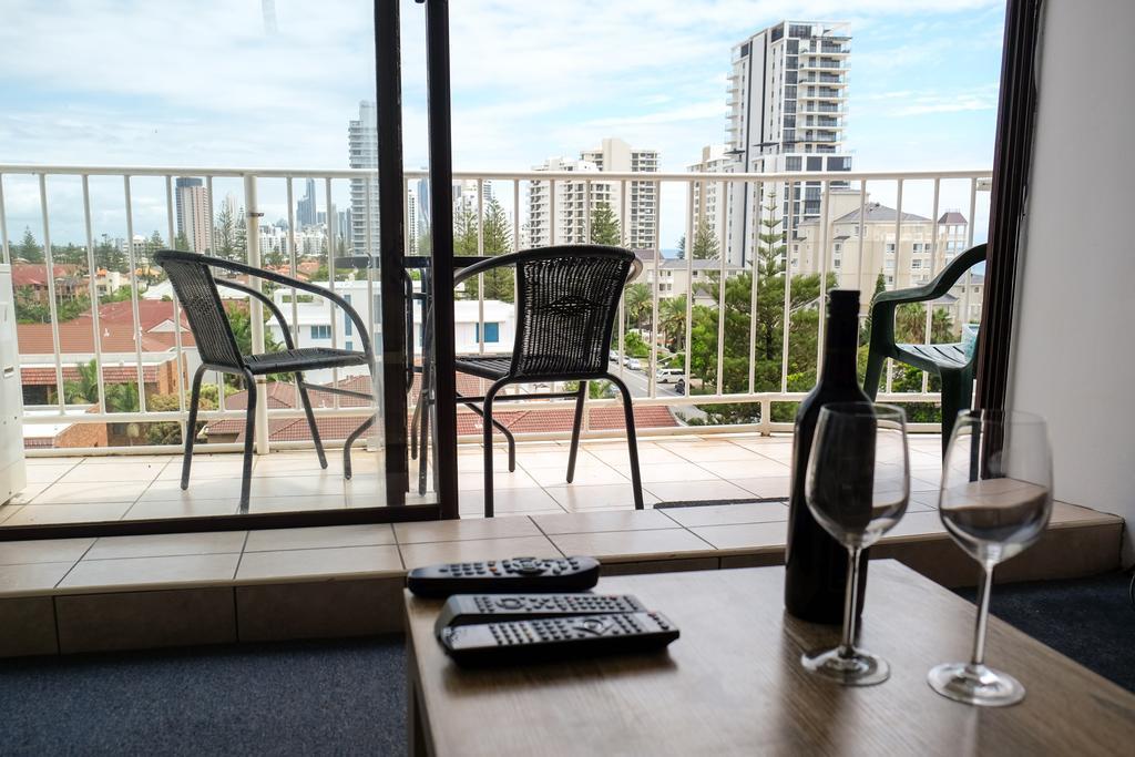 Queensleigh Holiday Apartments Broadbeach Kültér fotó